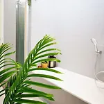 Sunny Flat 50 Meters From The Metro Milano