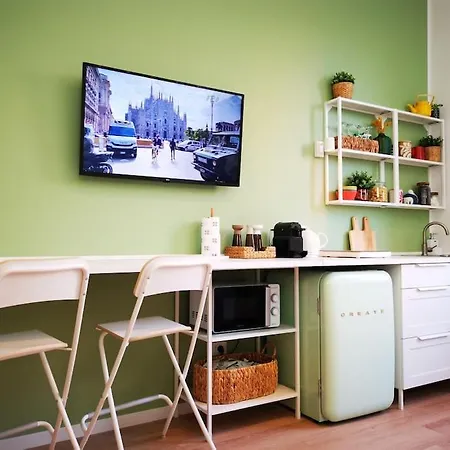 Sunny Flat 50 Meters From The Metro * Milaan